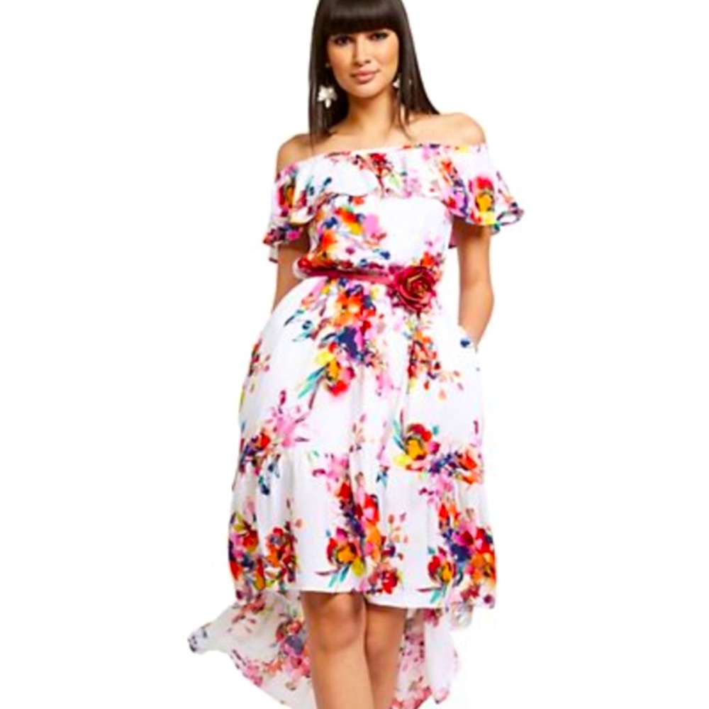 ✨HP✨NWT Off-The-Shoulder Hi-Lo floral Maxi Dress